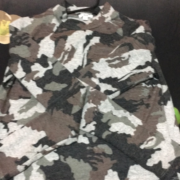 CAMO HANGING TOP - Picture 3 of 3